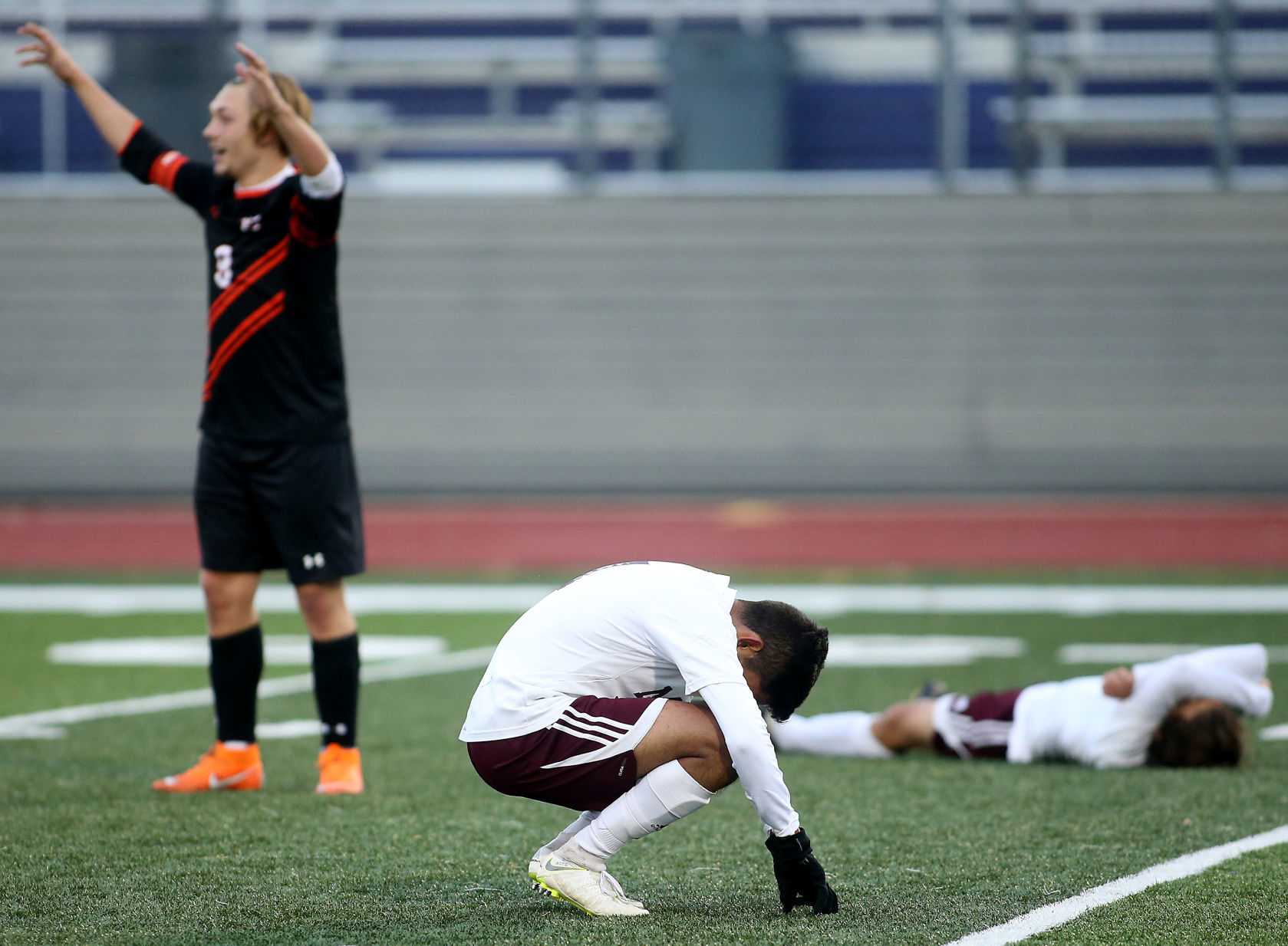 110119-mda-spt-sectional-soccer-005